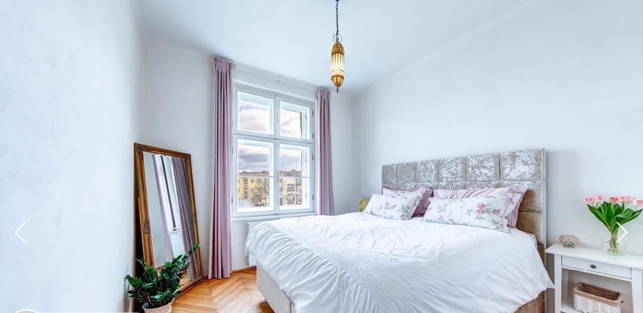 City Center Apartment Hradec Králové 外观 照片